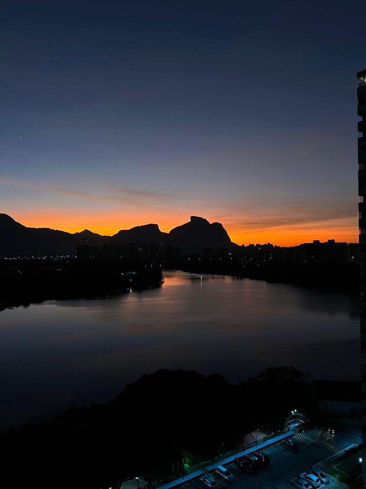 Beachfront And Lagoon Apartment! Rio de Janeiro
