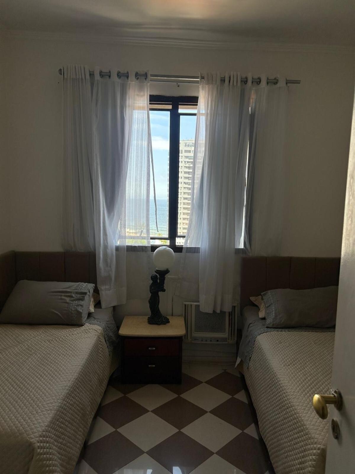 Beachfront And Lagoon Apartment! Rio de Janeiro